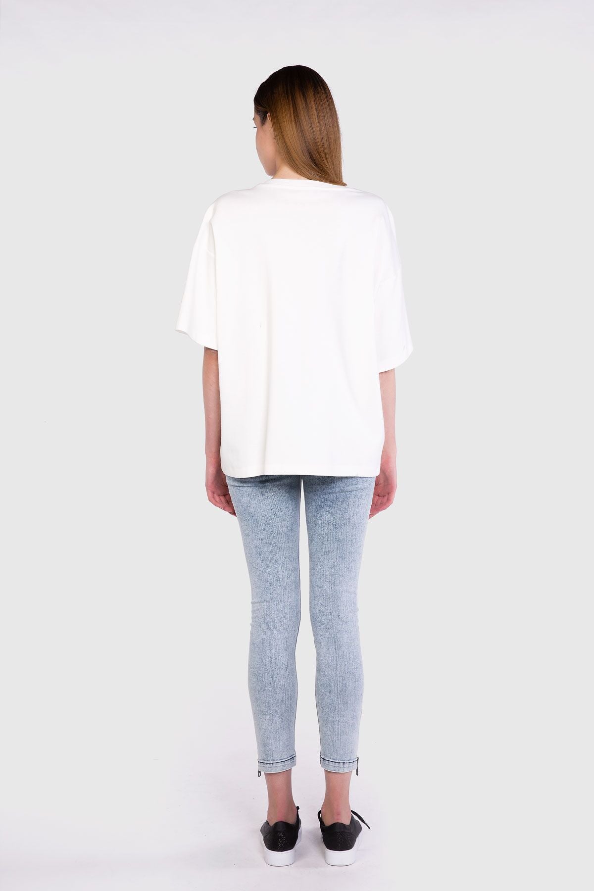 Jean Üzeri Yazı Baskı Ve Straz İşlemeli T-shirt