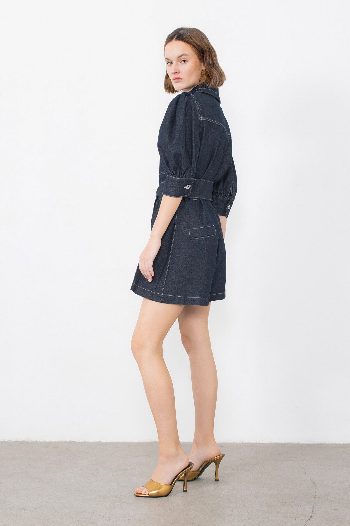 Nakışlı İşleme Detaylı Kuşaklı Jean Tulum