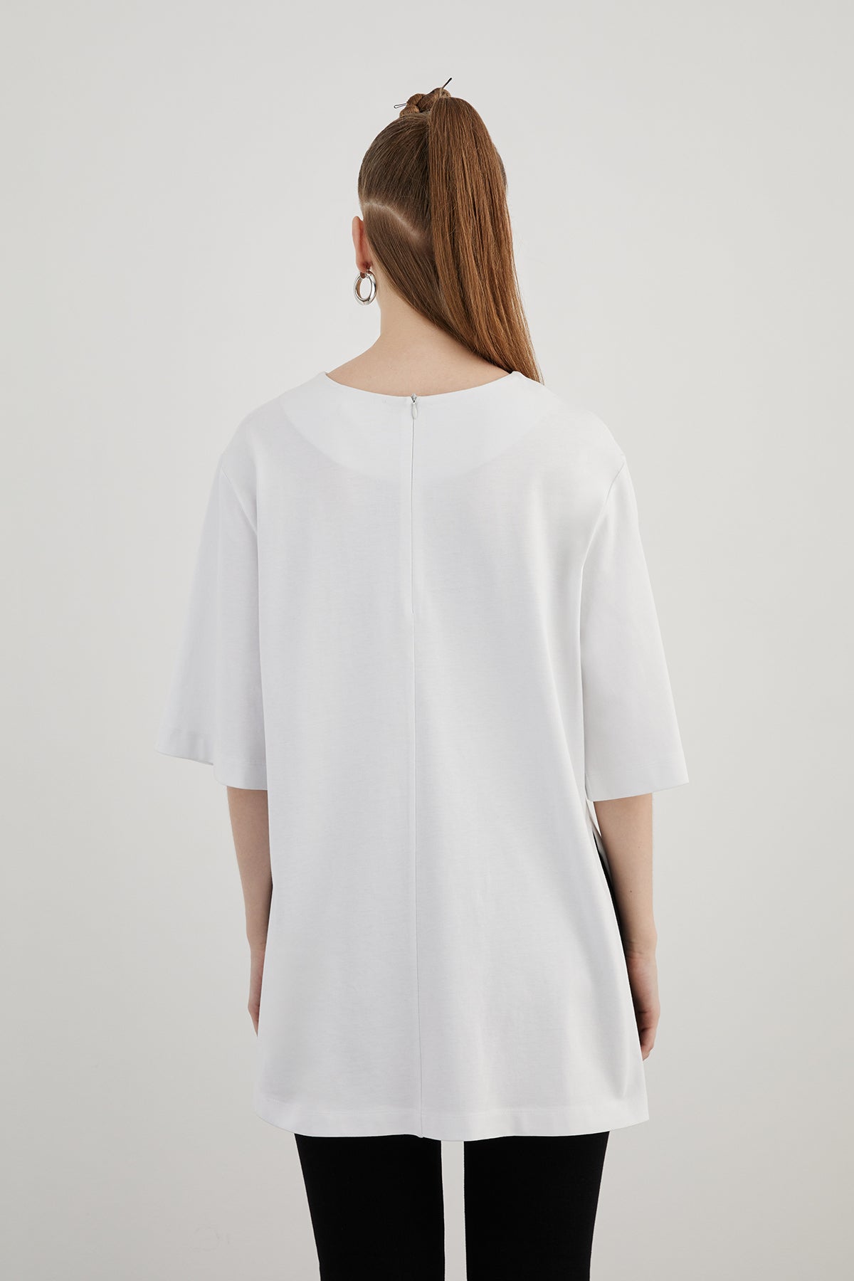 Oversize Yanları Yırtmaçlı Arkası Gizli Fermuarlı Bluz