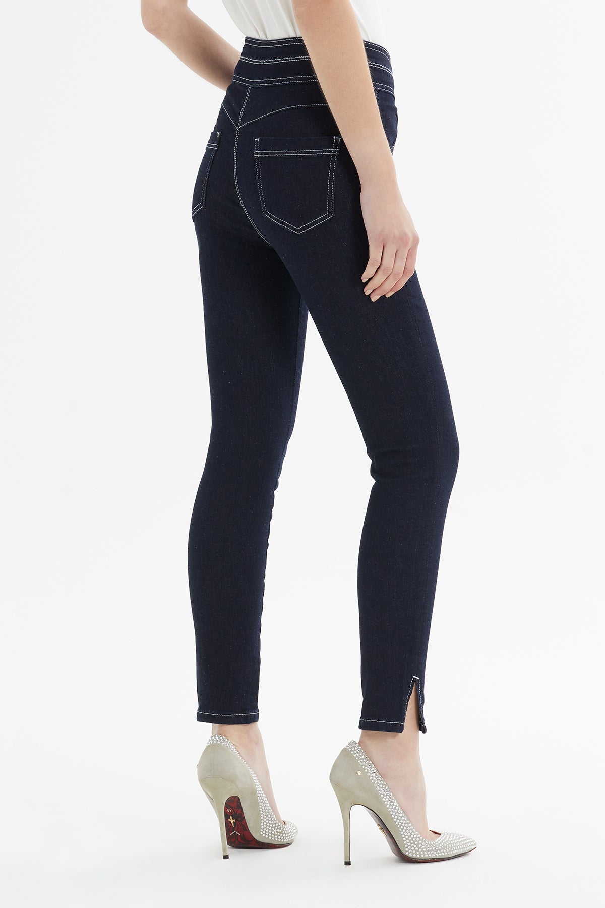 Kontrast Dikiş Ve Çift Kemer Detaylı Yırtmaçlı Slim Fit Denim Pantolon