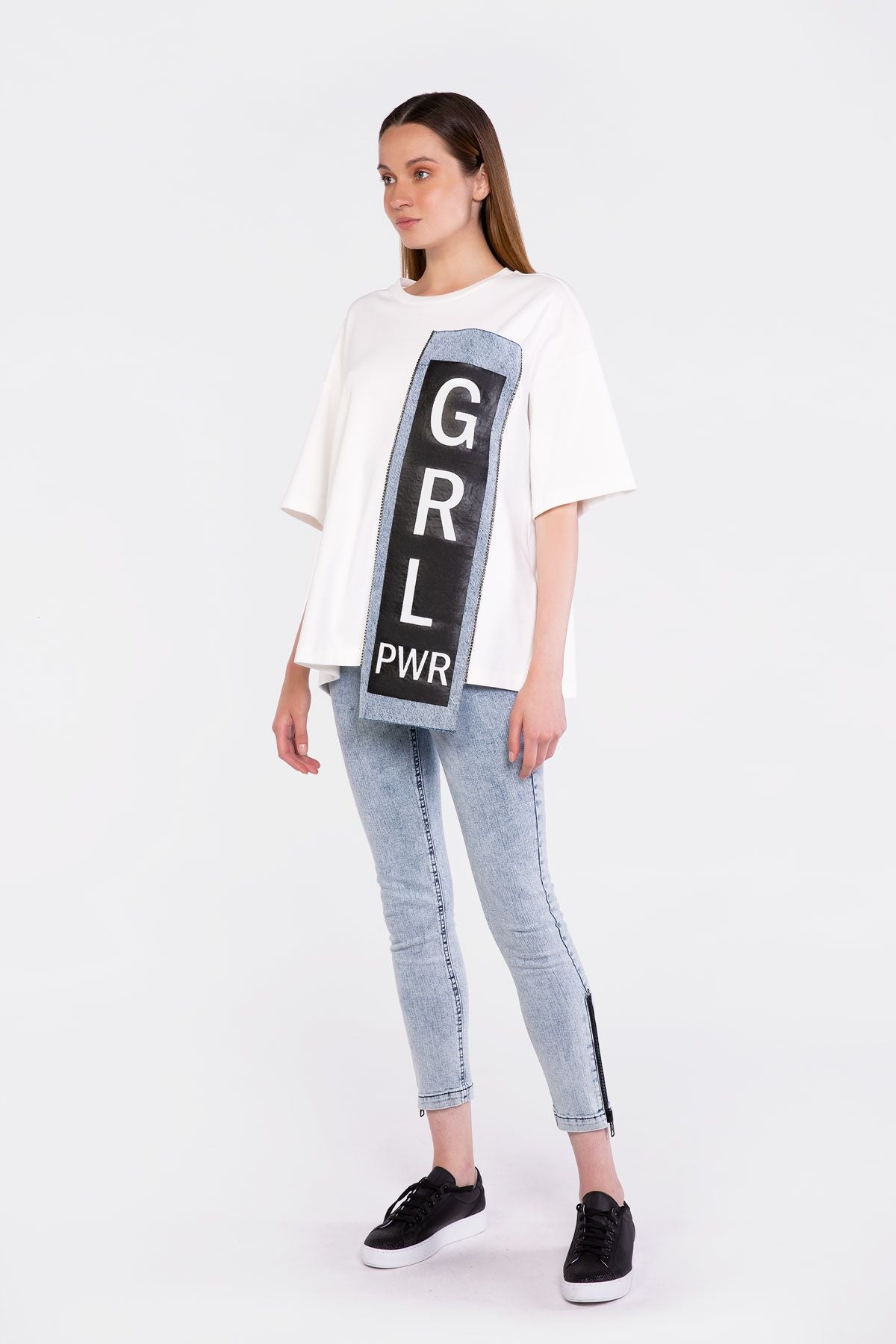 Jean Üzeri Yazı Baskı Ve Straz İşlemeli T-shirt