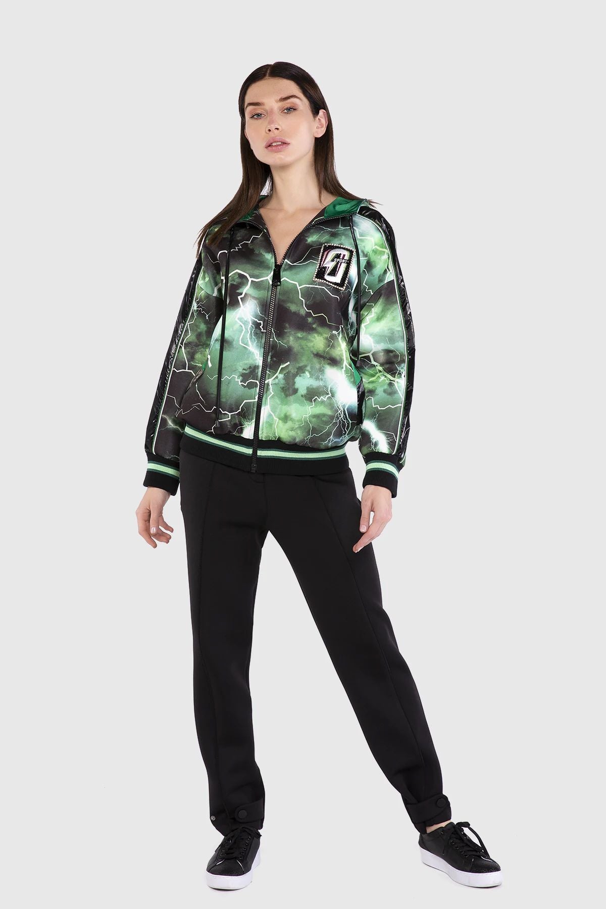 Bant Ve Nakış Detaylı Desenli Sweatshirt