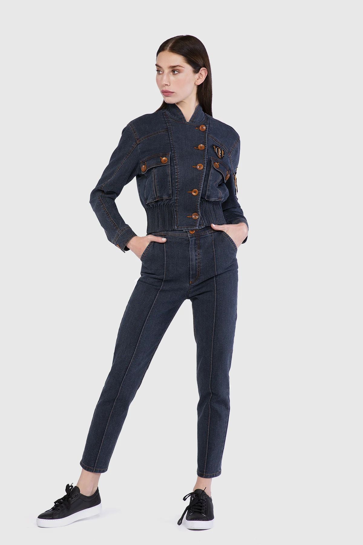Nakış İşleme Detaylı Crop İndigo Jean Ceket