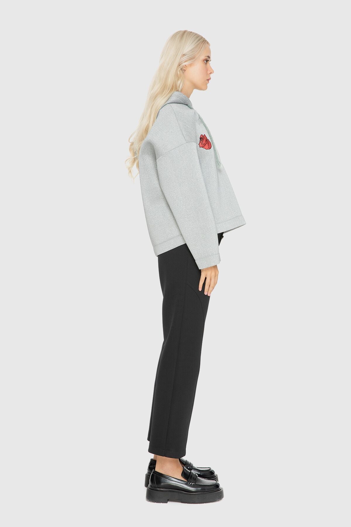 Nakış Detaylı Kapüşonlu Sweatshirt