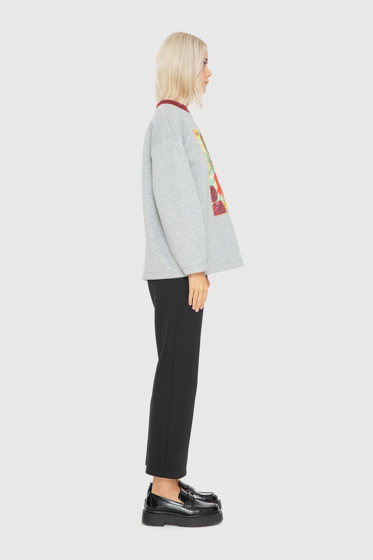 Baskı Ve Nakış Detaylı Sweatshirt