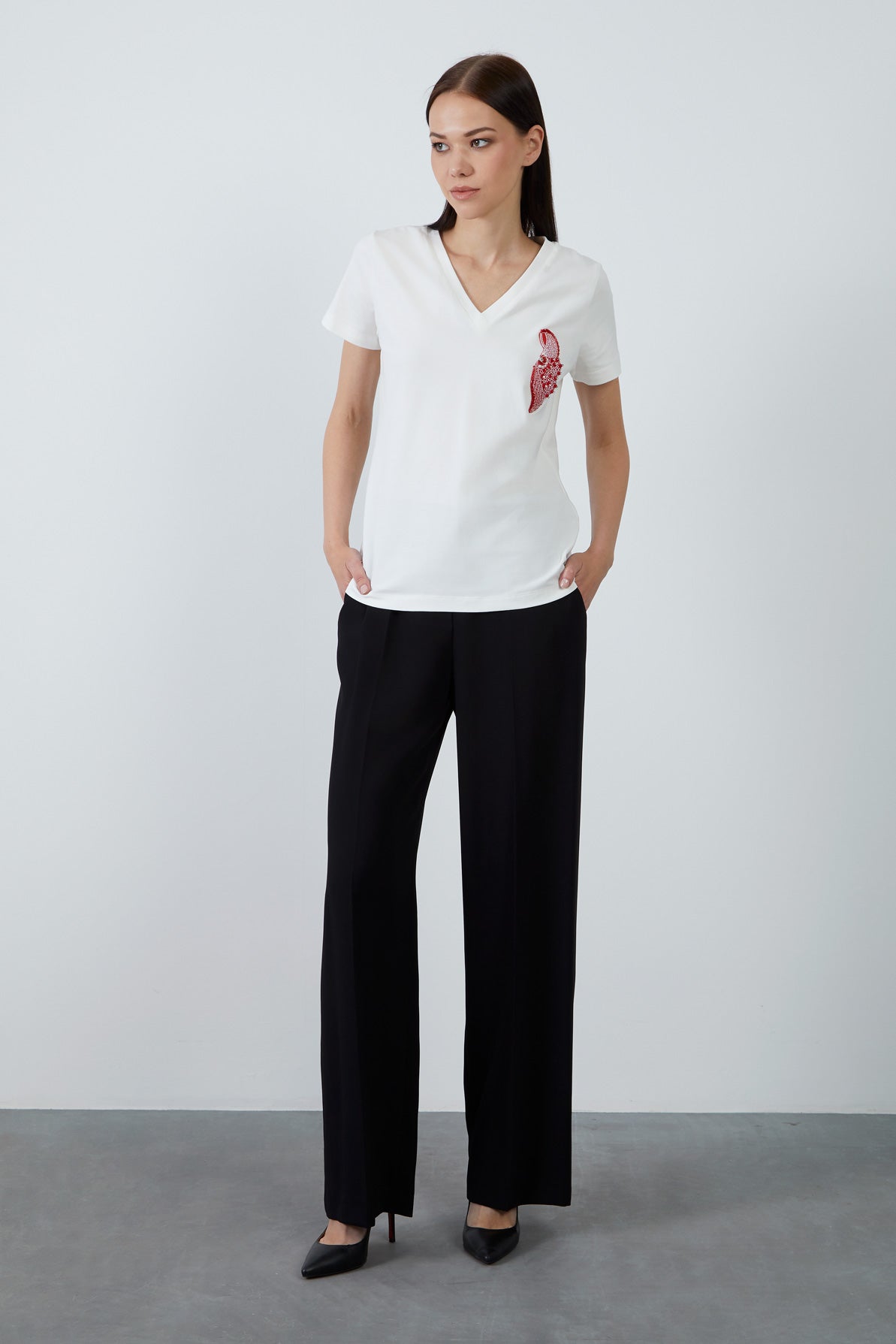 Nakış Detaylı Tshirt