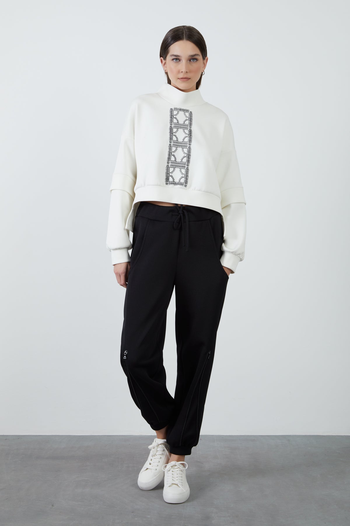 Kup Detaylı Jogger Pantolon