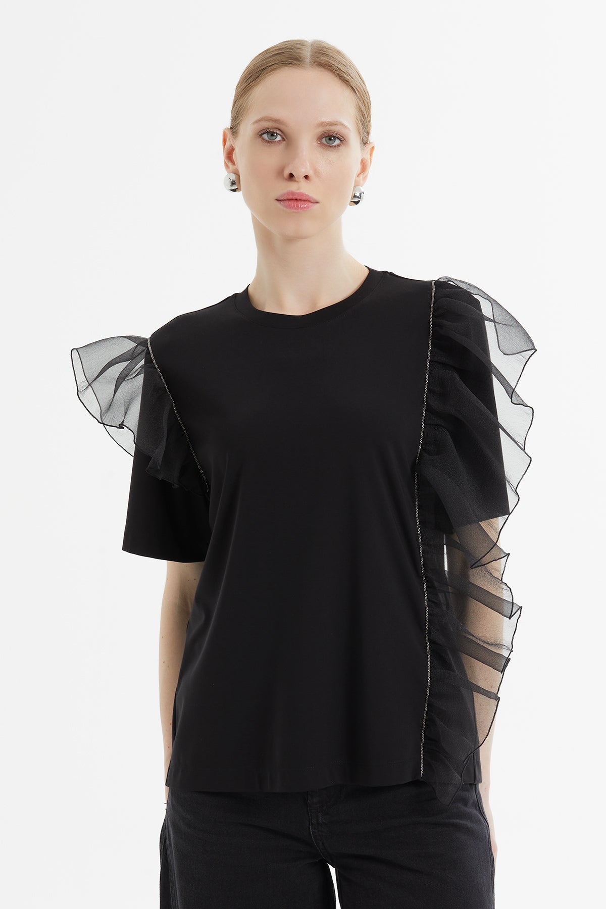 Kol Ve Omuz Tül Volan Detaylı Kısa Kollu T-shirt